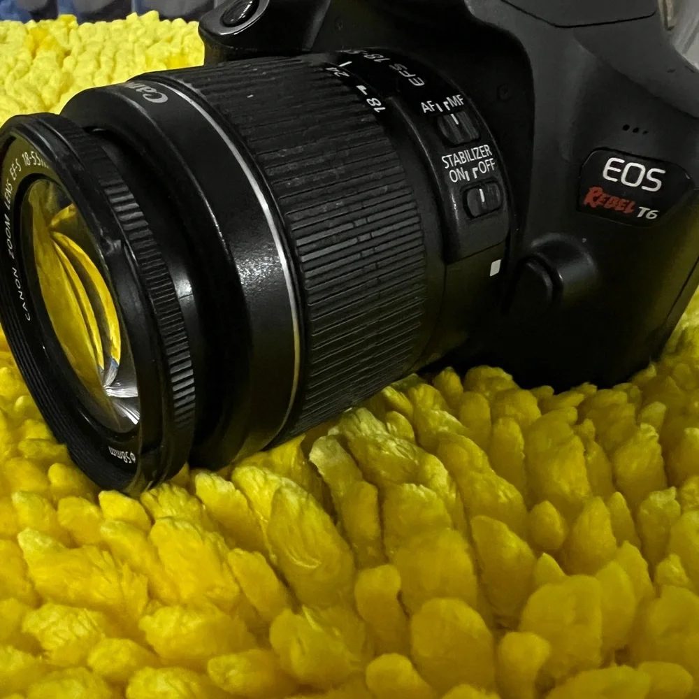 Canon EOS Rebel T6 Digital
